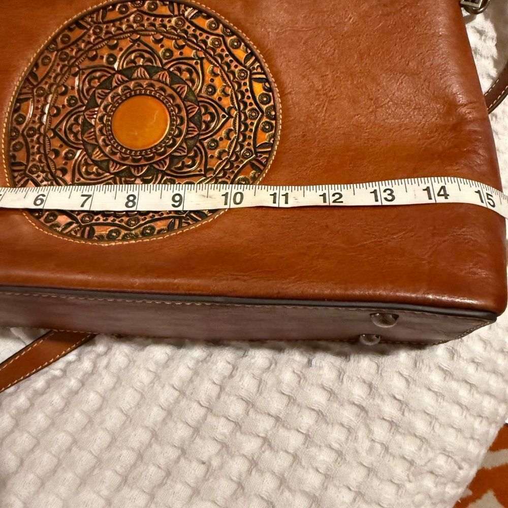 New Brown Leather Handbag with Mandala Design Handle with removable strap - Picture 8 of 12